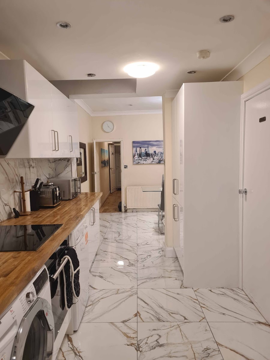 Umbrella Properties UK - Canning Town photo 3