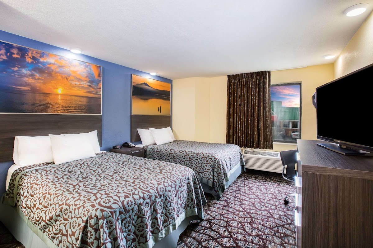 Days Inn by Wyndham Blue Springs photo 2