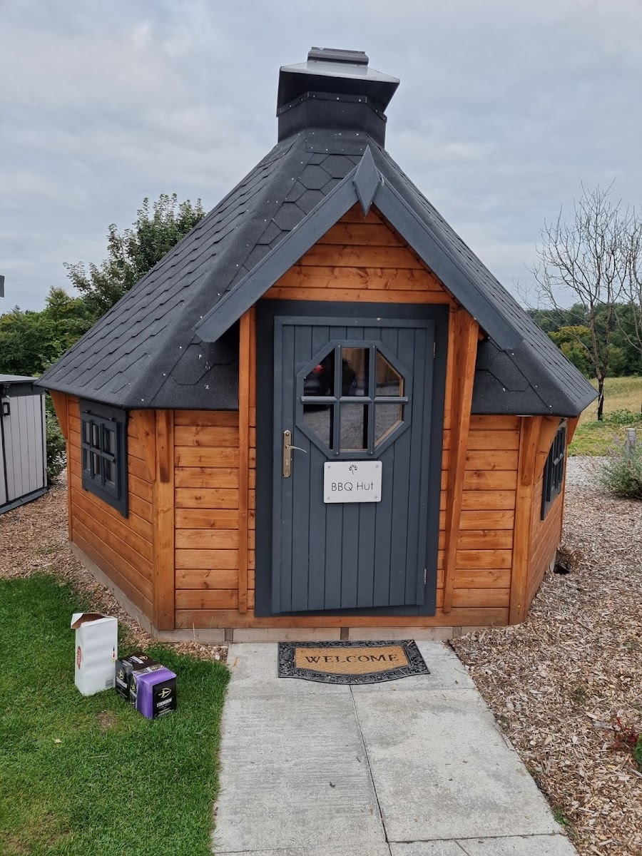 Weedingshall Lodges photo 3