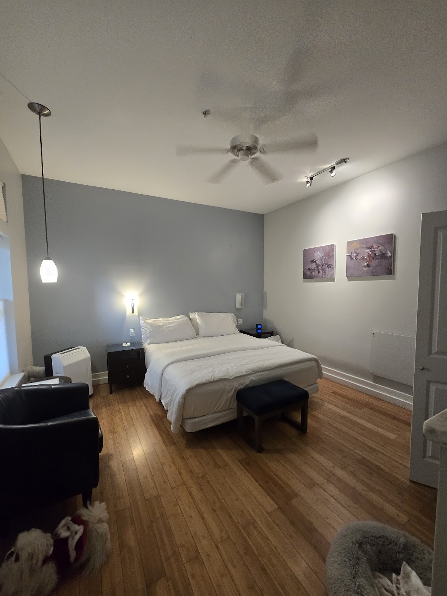 Pacific Blue Inn