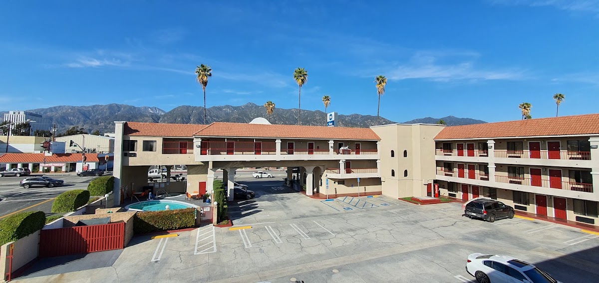 Best Western Pasadena Royale Inn & Suites
