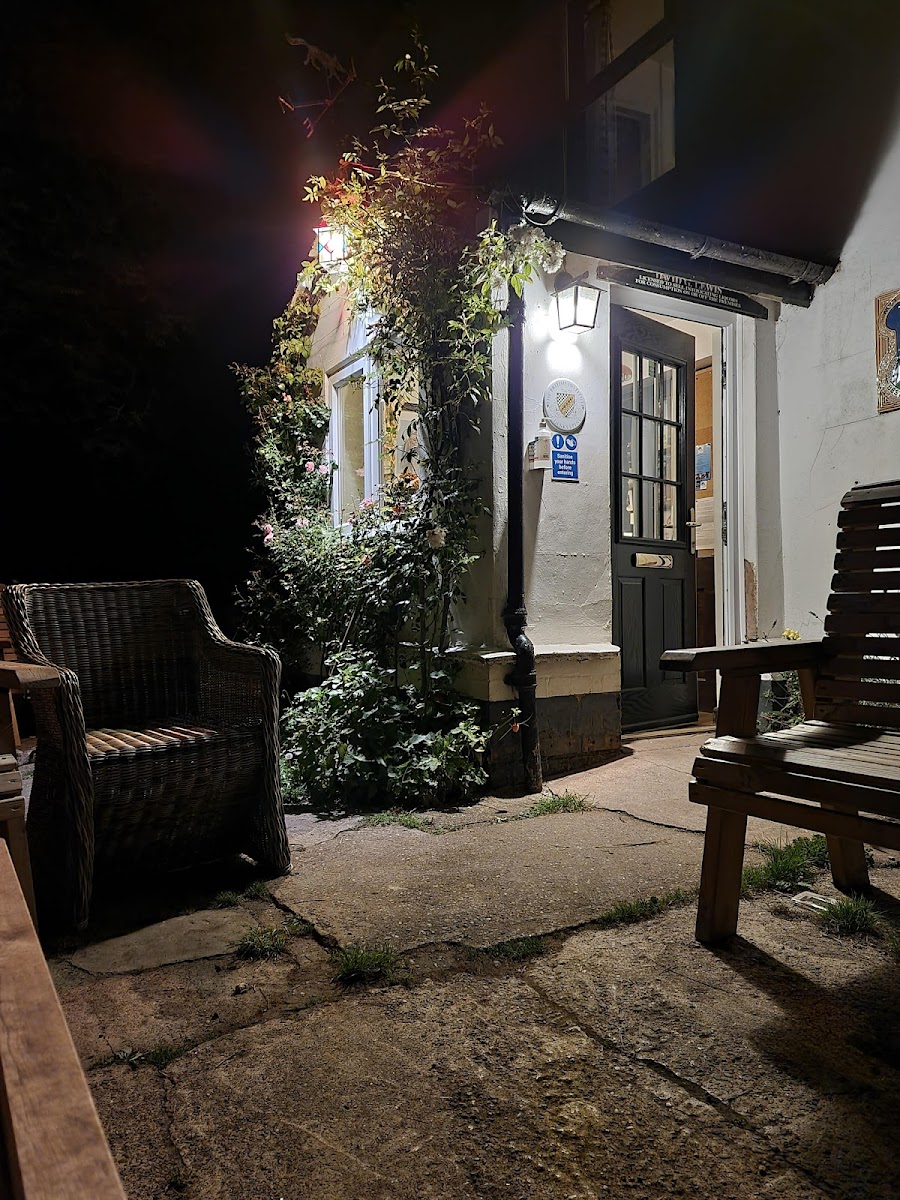 FOX INN photo 3