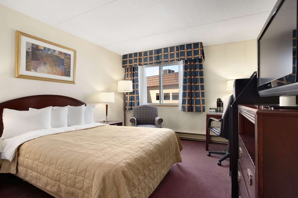 Travelodge by Wyndham Ottawa East photo 3