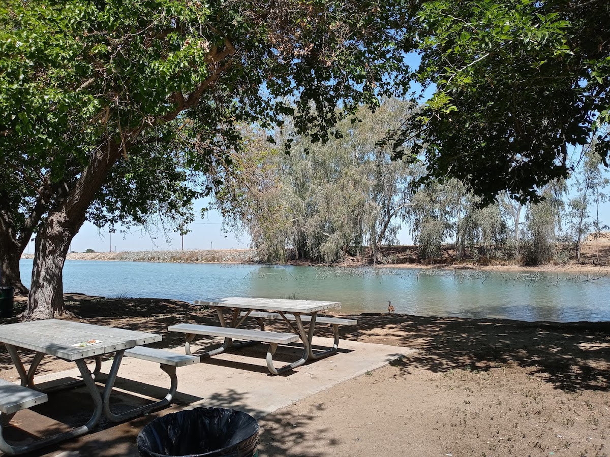 Lake Woollomes