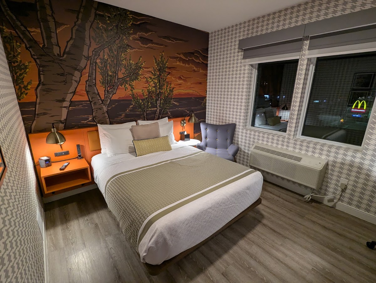 Superior Shores Hotel