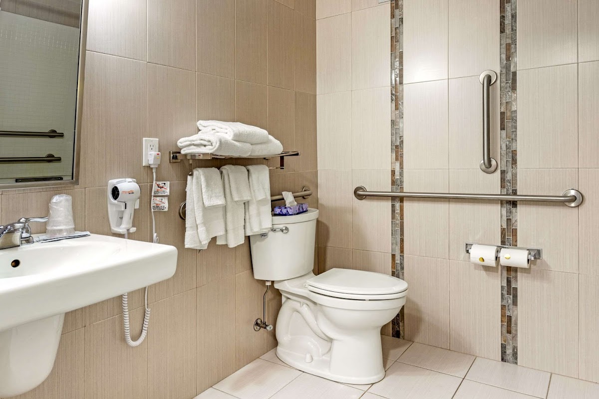 Econo Lodge Hicksville - Long Island photo 3