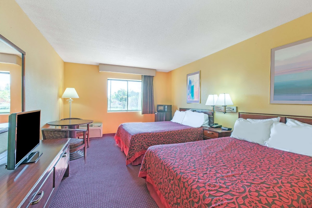 Days Inn by Wyndham Canastota/Verona photo 3
