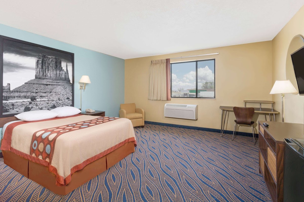 Super 8 by Wyndham Cedar City photo 2