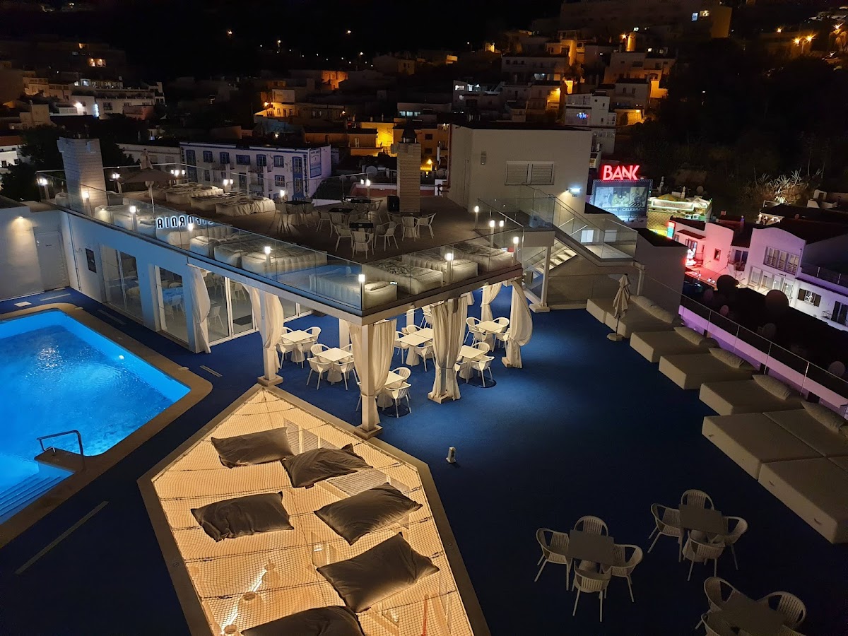 Hotel California Urban Beach