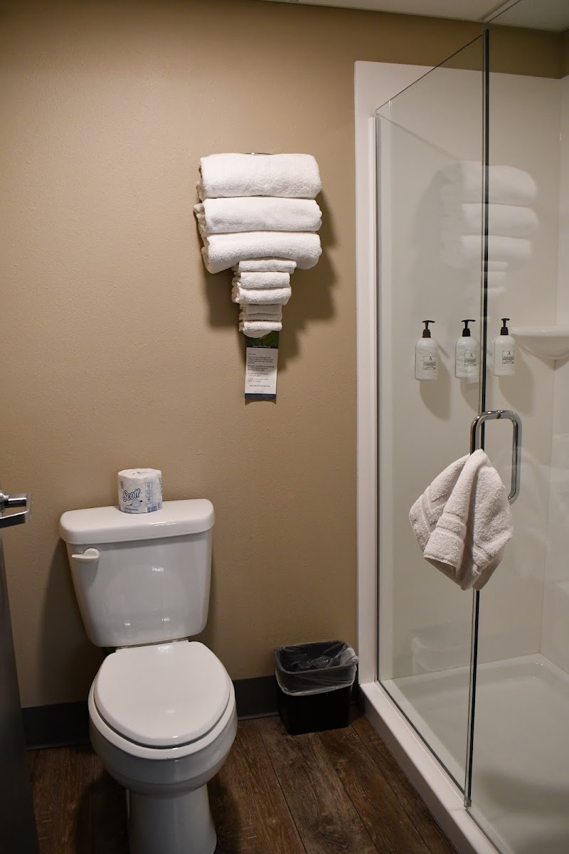 Cobblestone Inn & Suites - Trenton photo 3