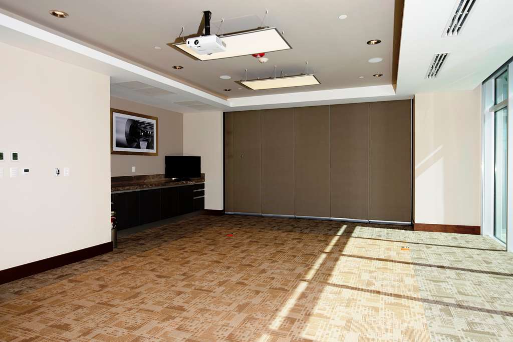 Hampton Inn by Hilton Leon Guanajuato photo 2