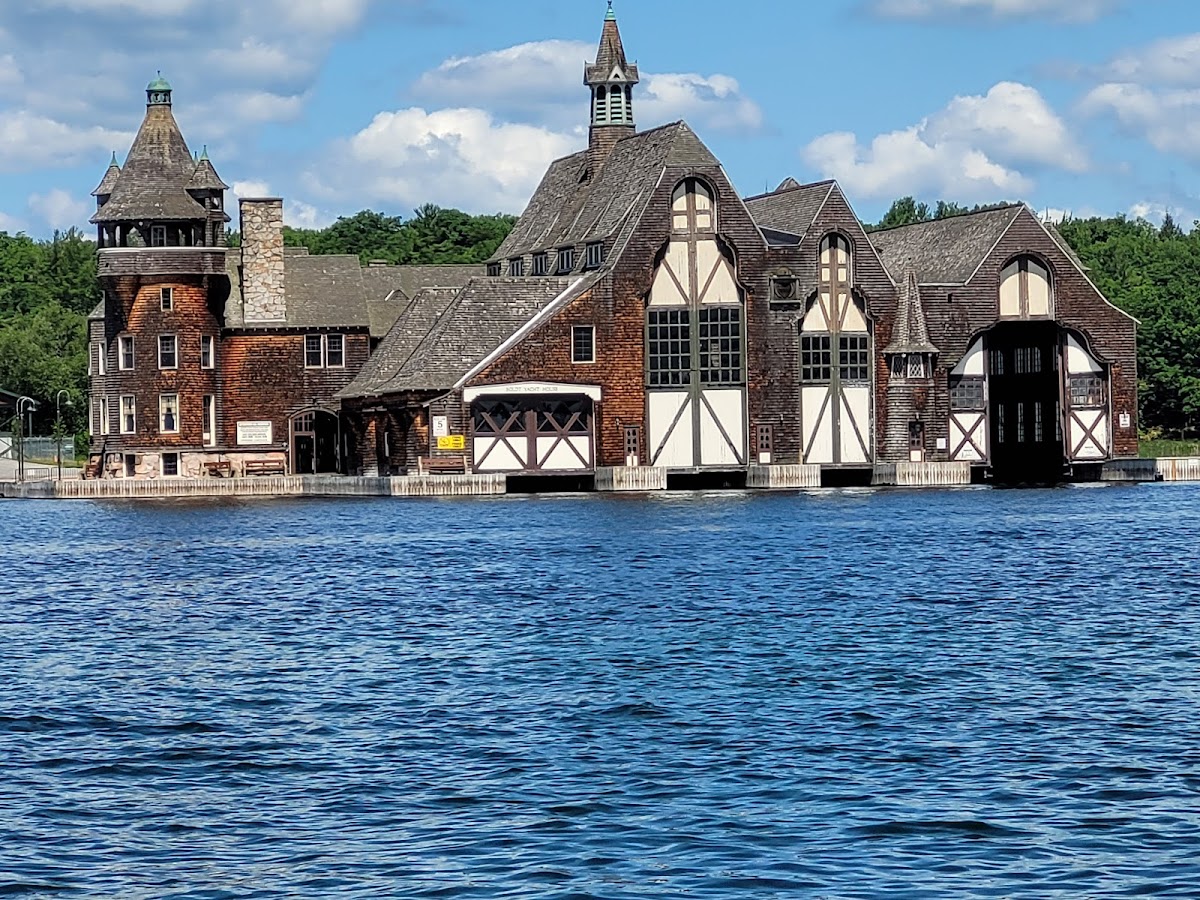 Boldt Castle & Boldt Yacht House