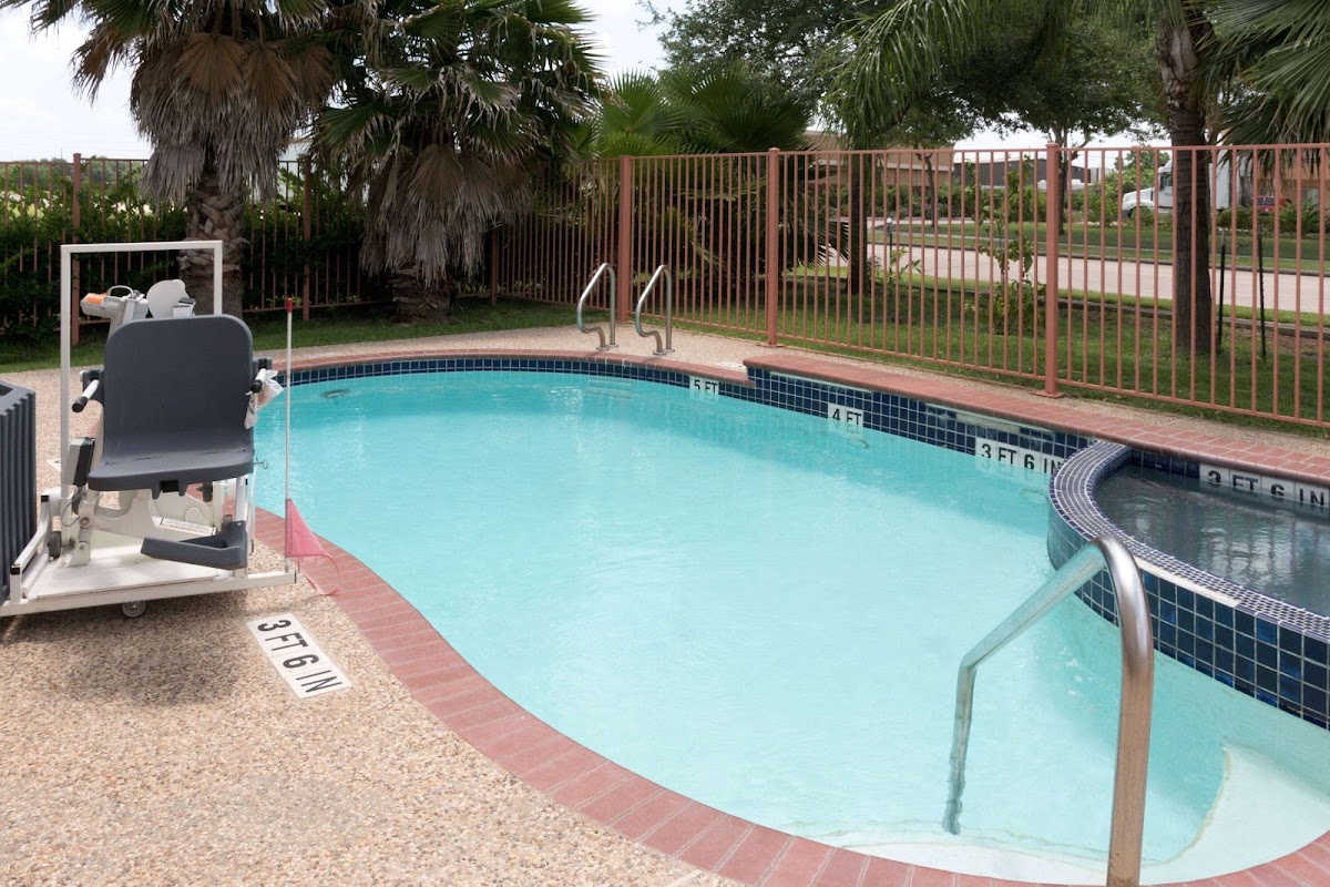 Super 8 by Wyndham Stafford Sugarland Area photo 3