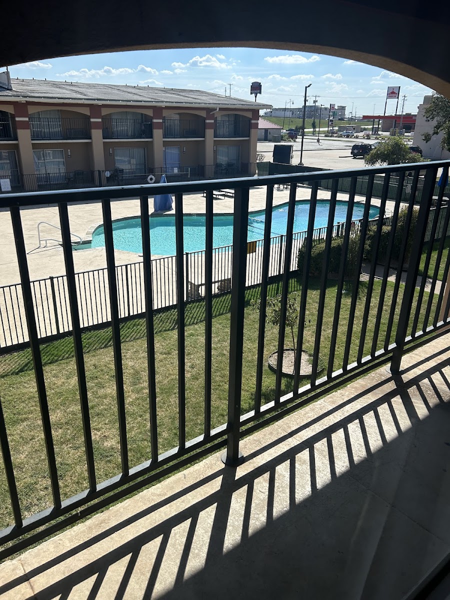 Howard Johnson by Wyndham Oklahoma City Airport/ Fairgrounds photo 3
