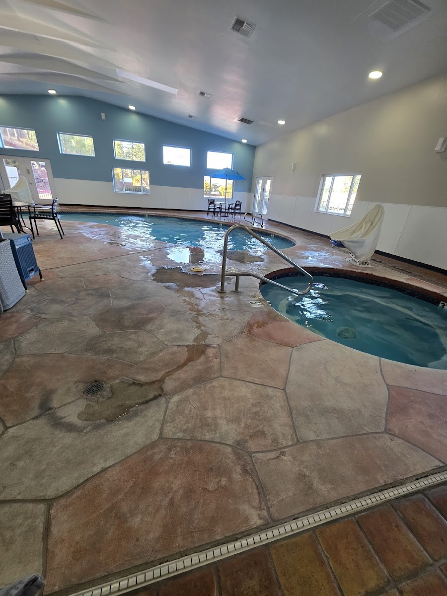 Days Inn by Wyndham Williams photo 2