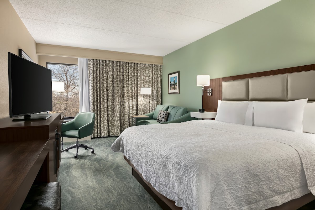 Hampton Inn Richmond-North/Ashland photo 2
