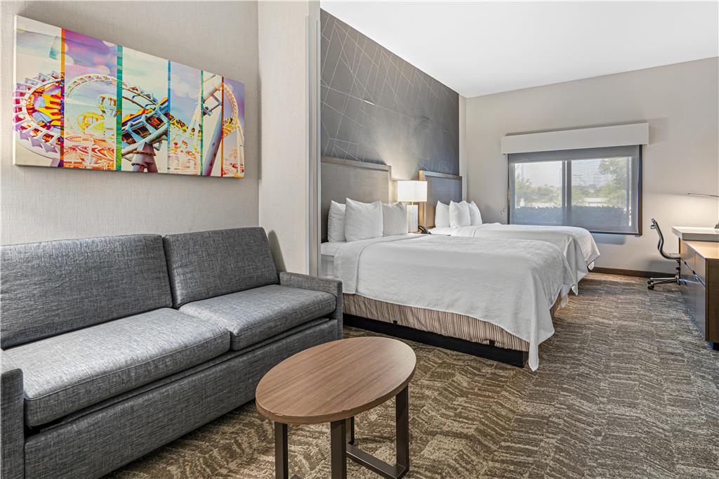 Best Western Valencia/Six Flags Inn & Suites photo 2