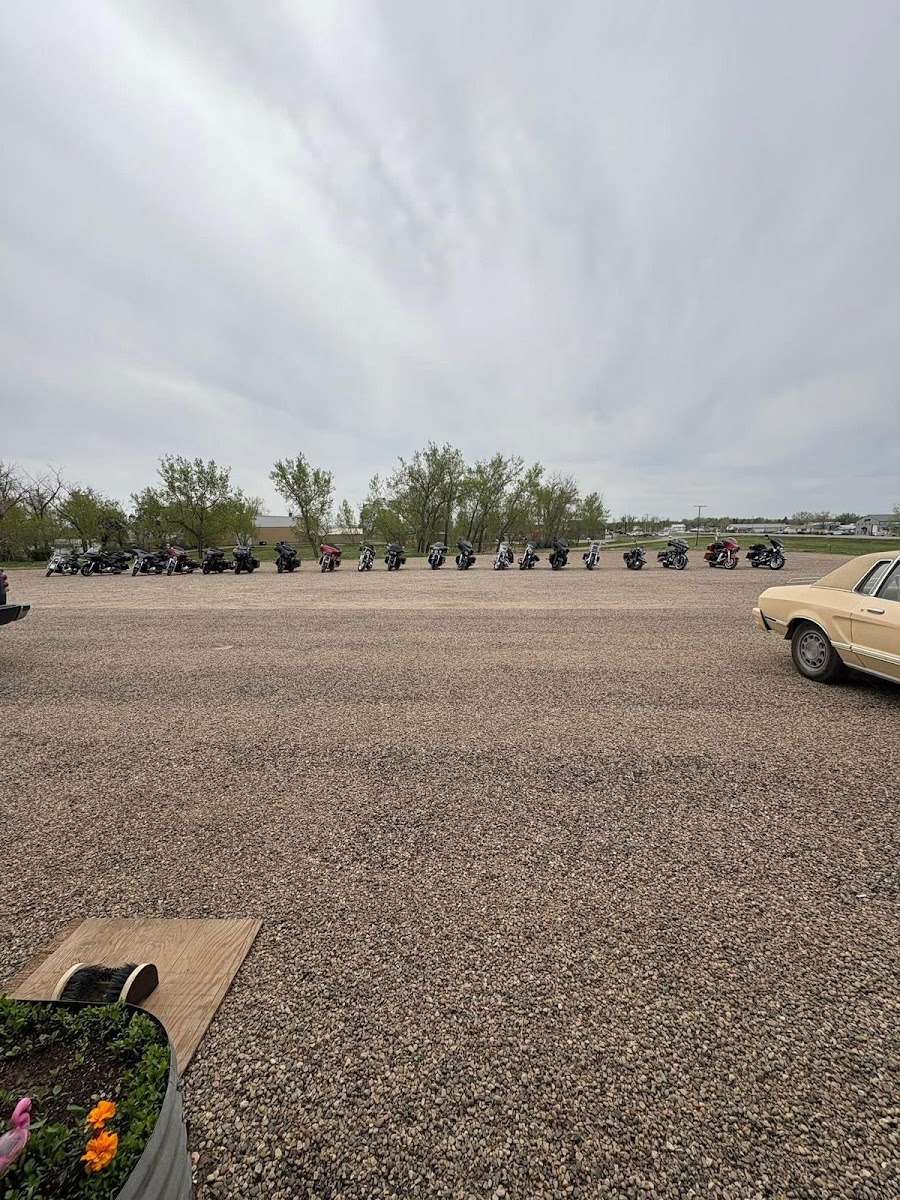 Maple Creek Motor Inn photo 3