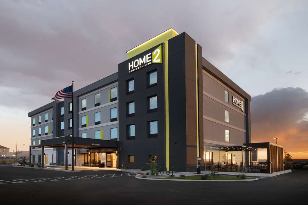 Home2 Suites by Hilton Albuquerque Airport
