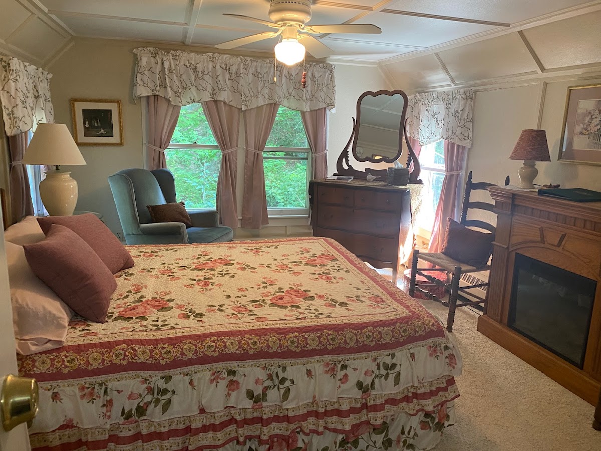 Fox Creek Inn VT photo 2