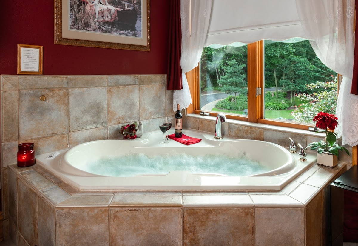 Inn at Wawanissee Point | A Boutique Hotel photo 3