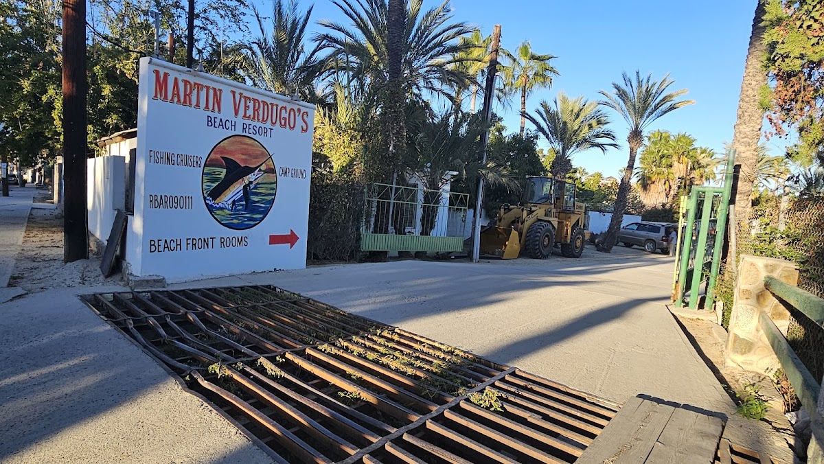 Martin Verdugo's Beach Club photo 2