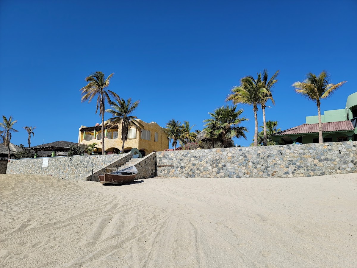 Martin Verdugo's Beach Club photo 3