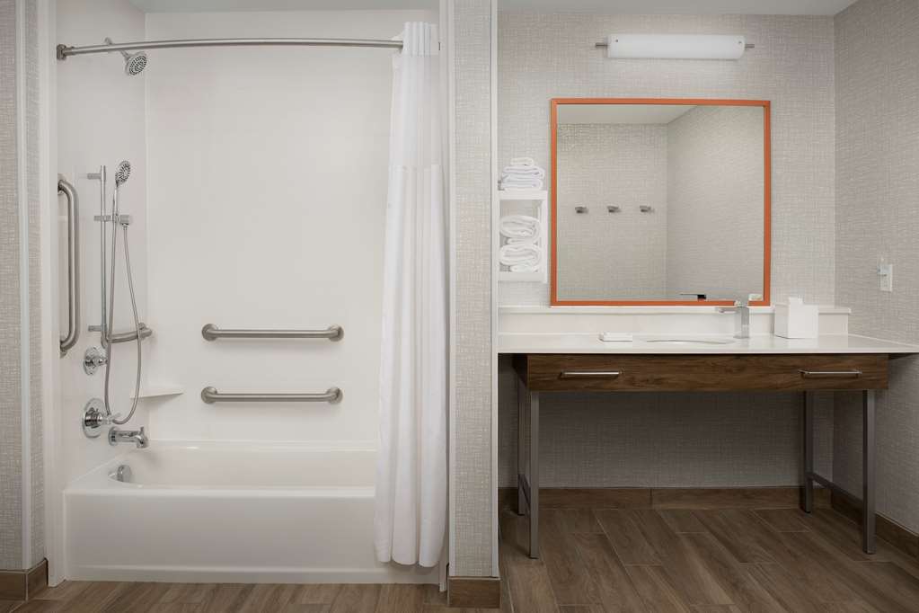 Hampton Inn Warroad photo 3