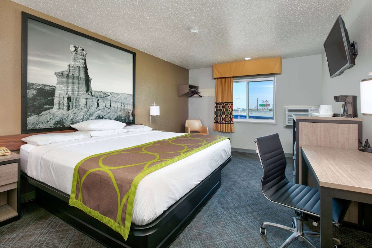 Super 8 by Wyndham Amarillo East photo 2