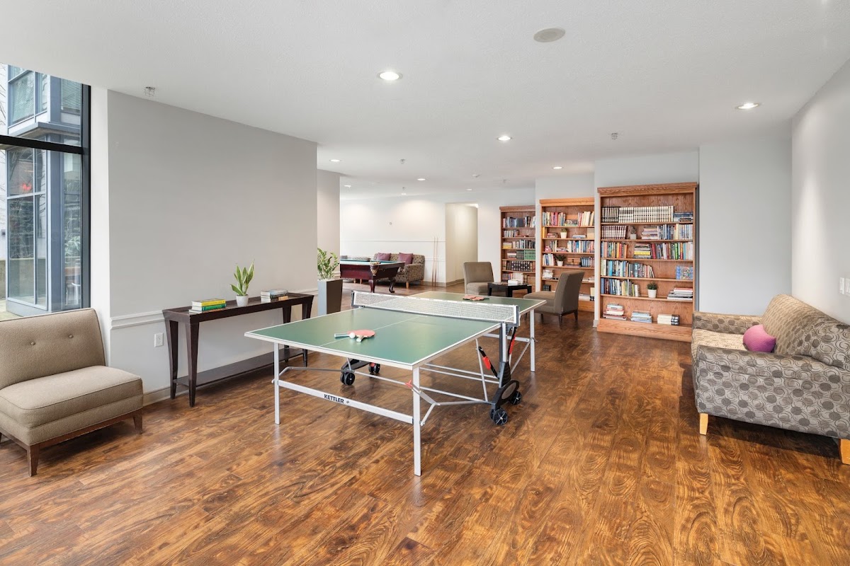 WorldMark Vancouver - The Canadian photo 2