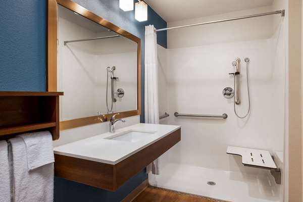 WoodSpring Suites Washington DC Northeast Greenbelt photo 3