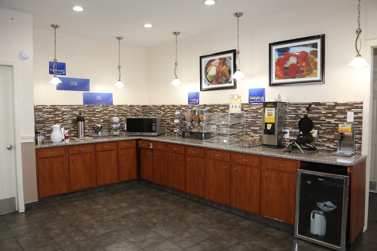 Americas Best Value Inn Monroe photo 3