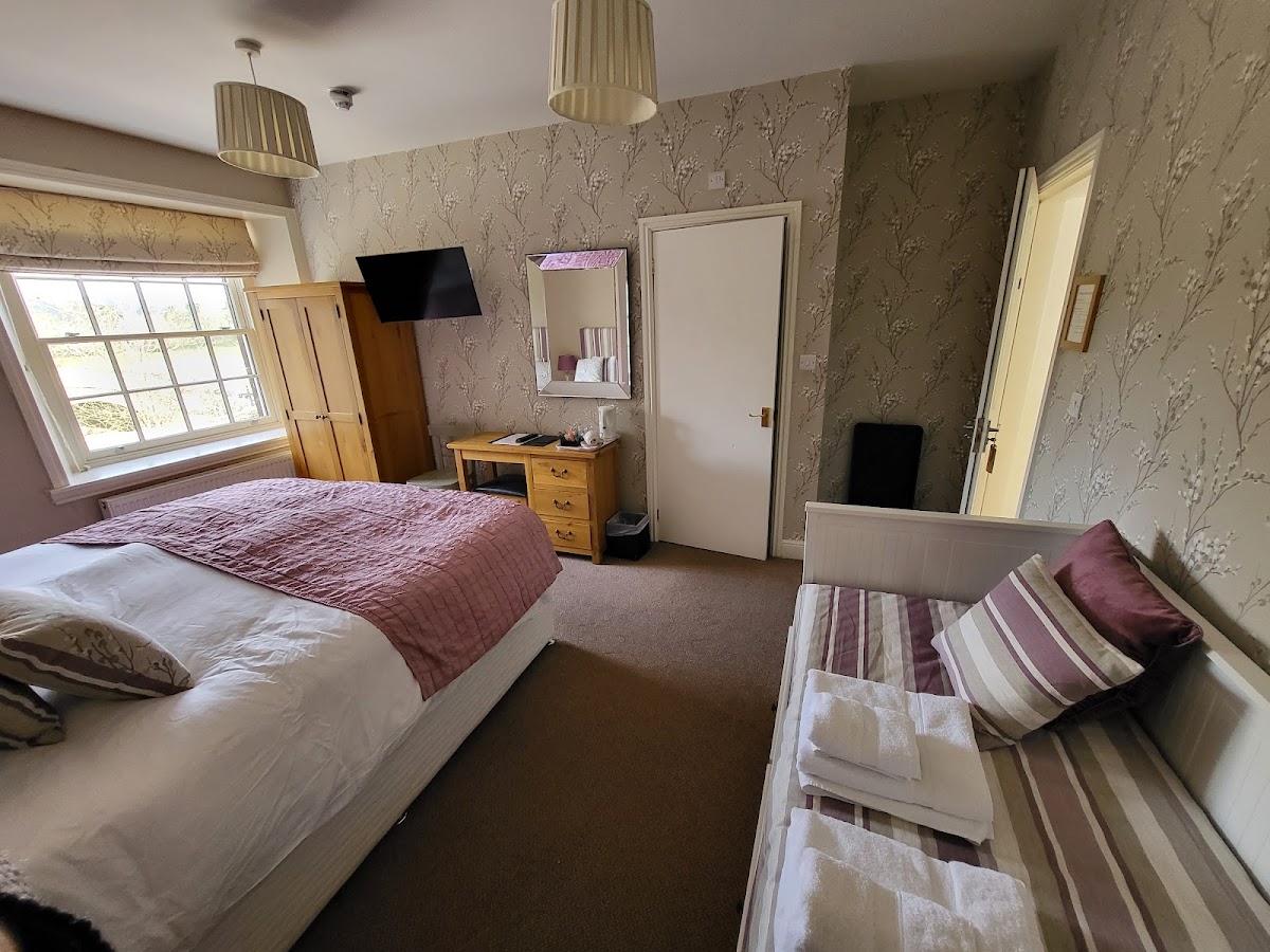 The Manifold Inn photo 2
