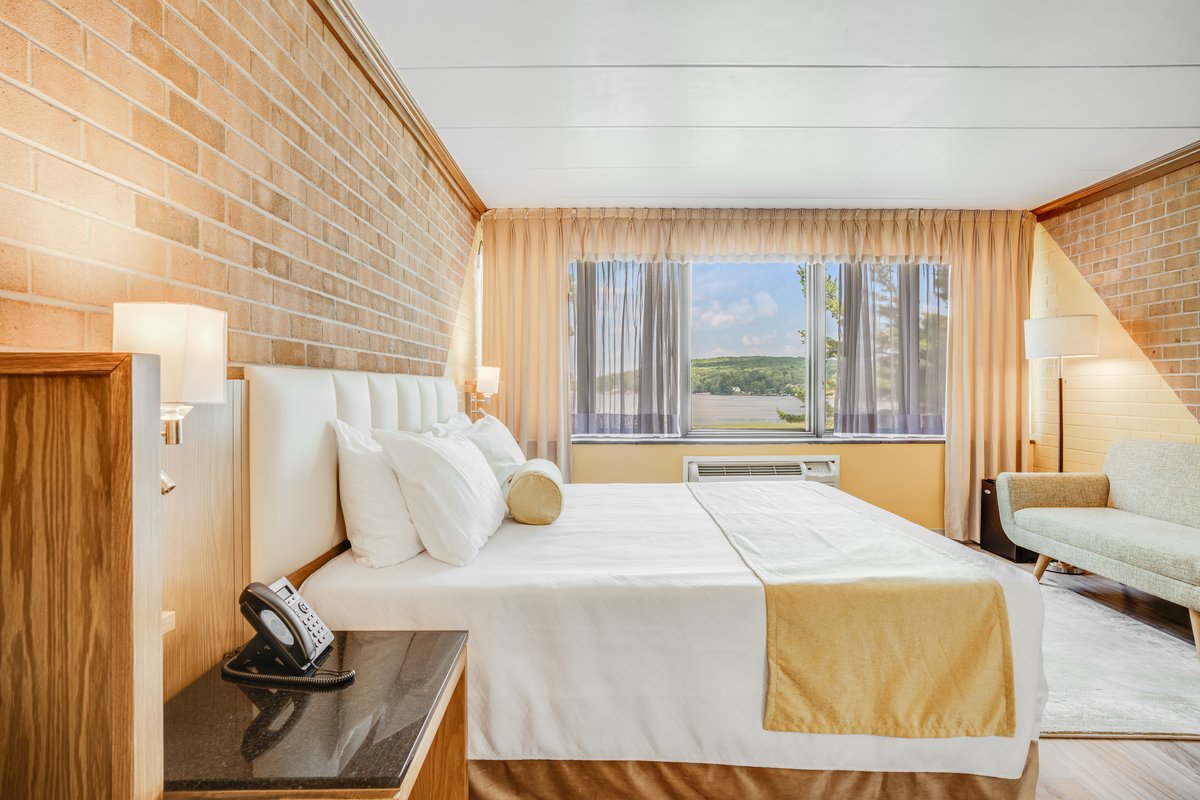 Split Rock Resort photo 2