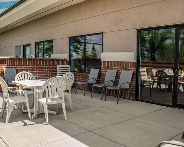 Comfort Suites Columbus East Broad photo 3