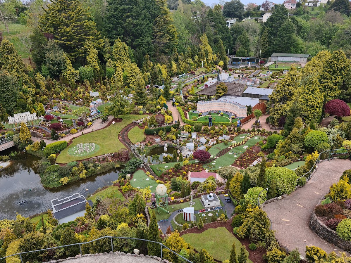 Babbacombe Model Village & Gardens