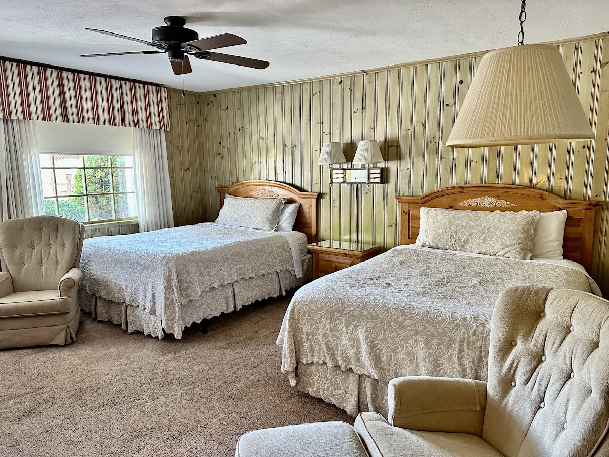 Azalea Garden Inn photo 2