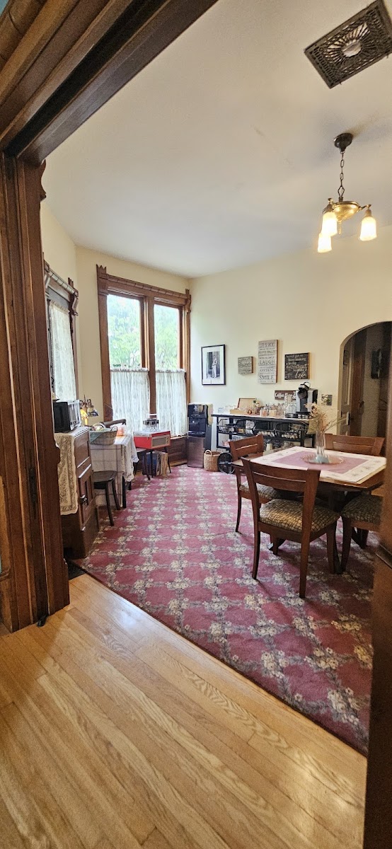 Chelsea House Victorian Inn photo 2