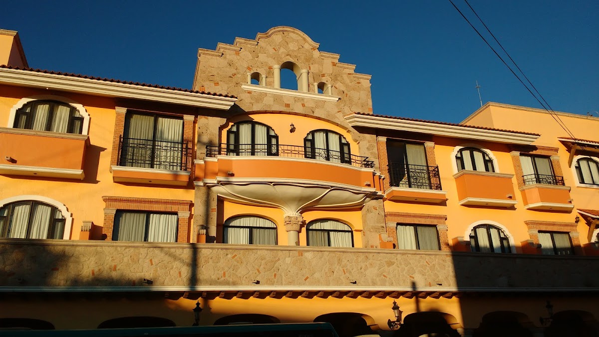 Hotel Portales Plaza
