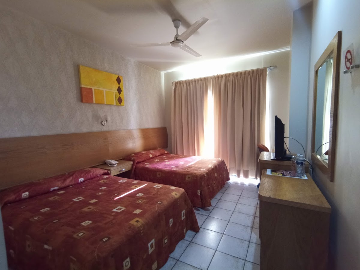 Hotel Portales Plaza photo 2