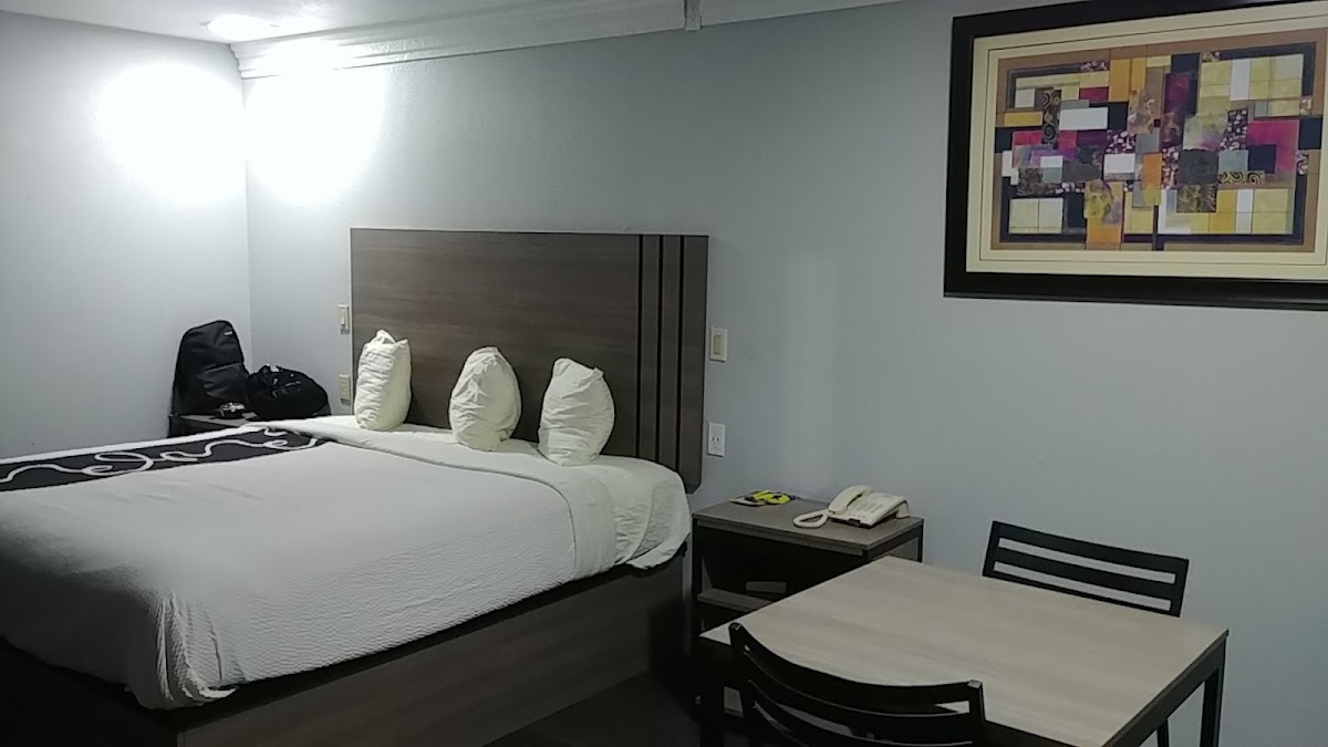 Scottish Inns & Suites East Tidwell, Houston, TX photo 2