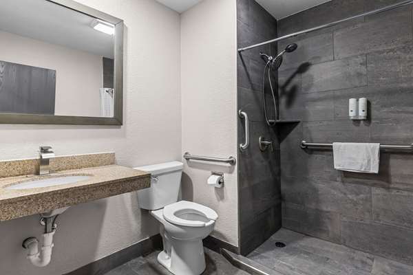 Quality Inn Oskaloosa photo 3