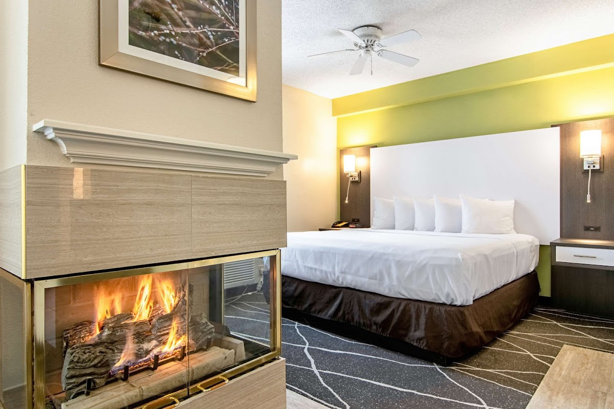 Clarion Inn Willow River photo 2