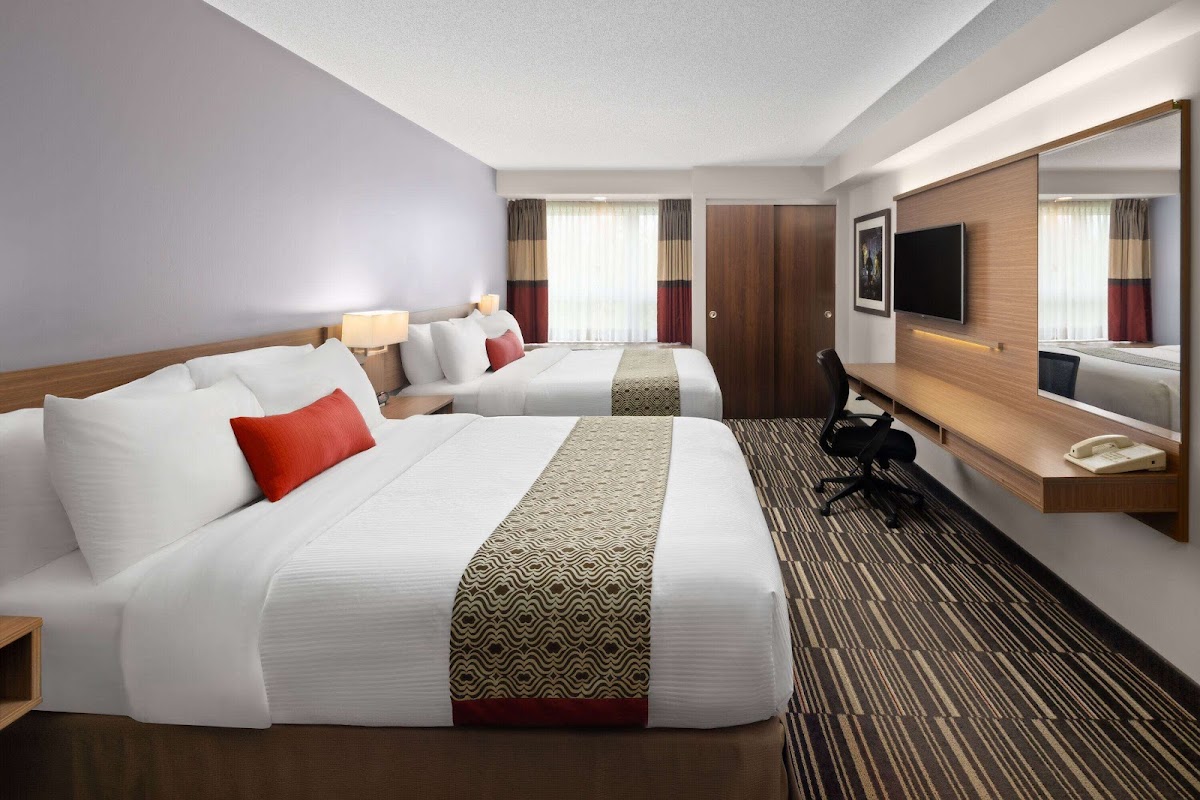 Microtel Inn & Suites by Wyndham Kirkland Lake photo 2