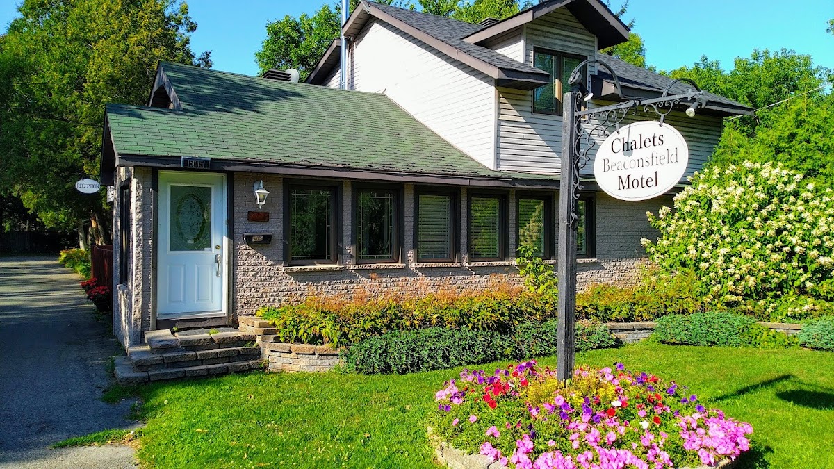 Chalets Beaconsfield Motel