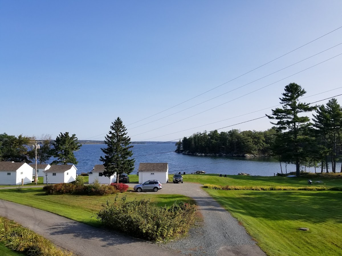 Edgewater Motel & Cottages photo 3