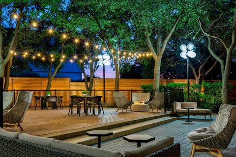 Sheraton Suites Market Center Dallas