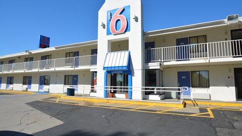 Motel 6 Chicopee, MA - Springfield