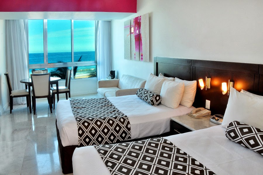 Park Royal Beach Mazatlán photo 2
