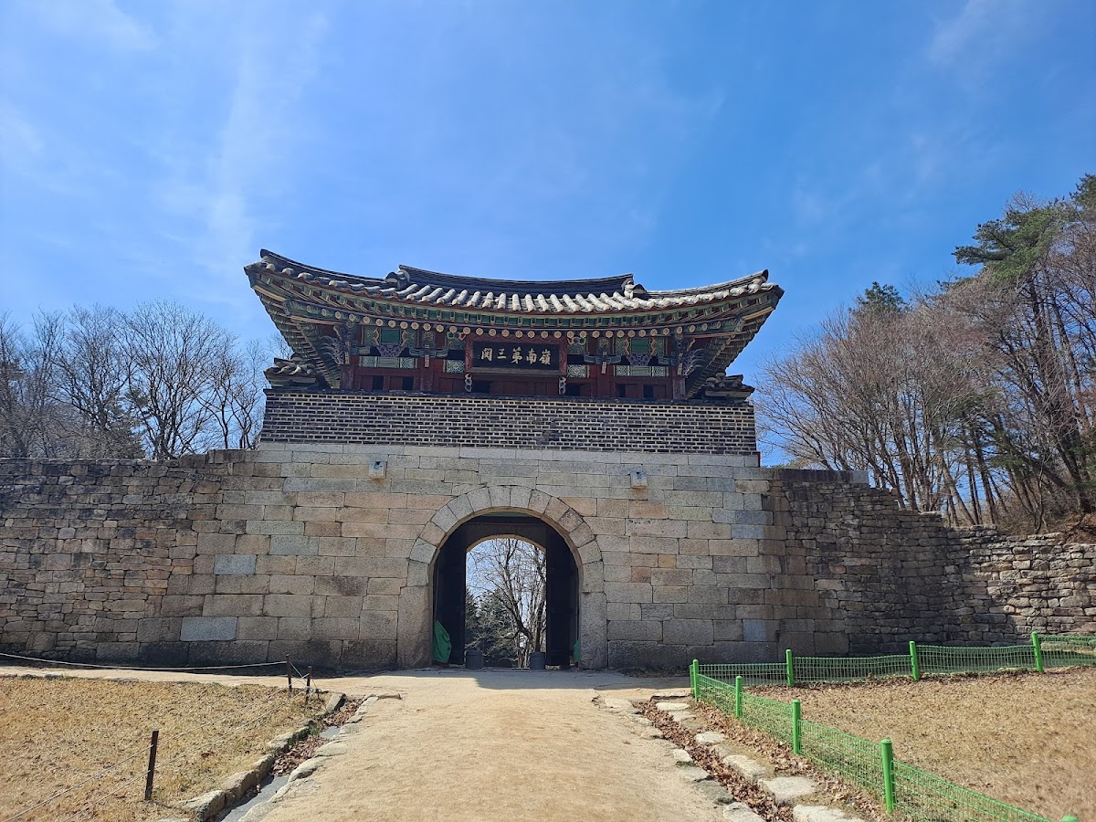 Mungyeong Saejae, 3rd Gateway (Joryeonggwan)